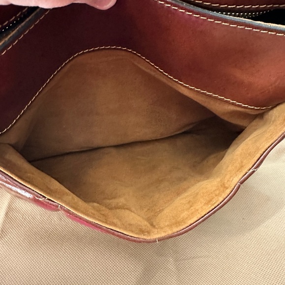 Patricia Nash London Saddle Bag
Quilted Vintage Distressed Leather NWOT - Picture 11 of 13